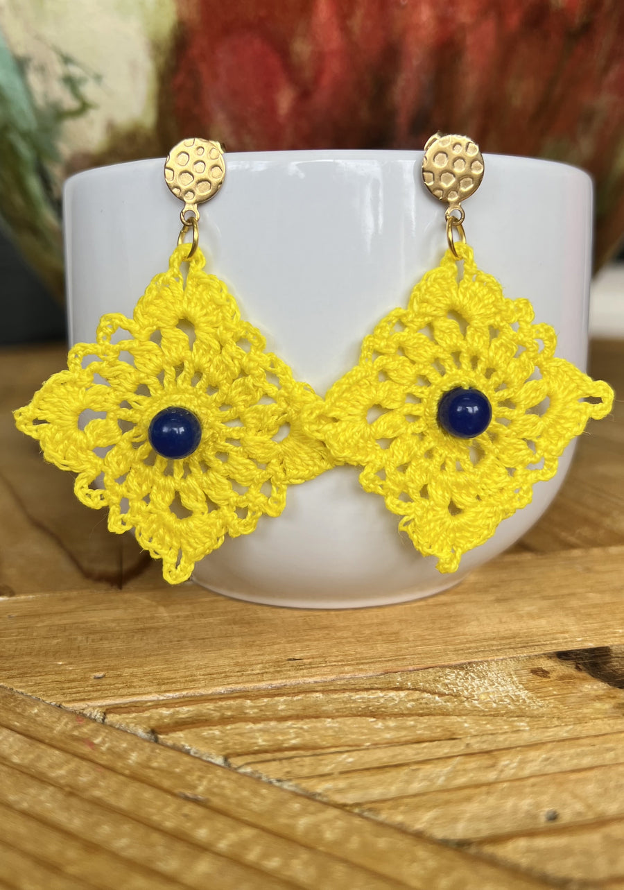 Contis jaune et perle bleue