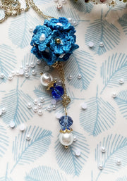 Collier fleurettes bleues