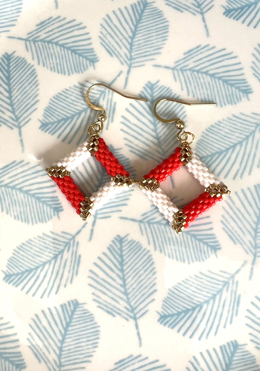 Boucles tissées Miyuki petit carré