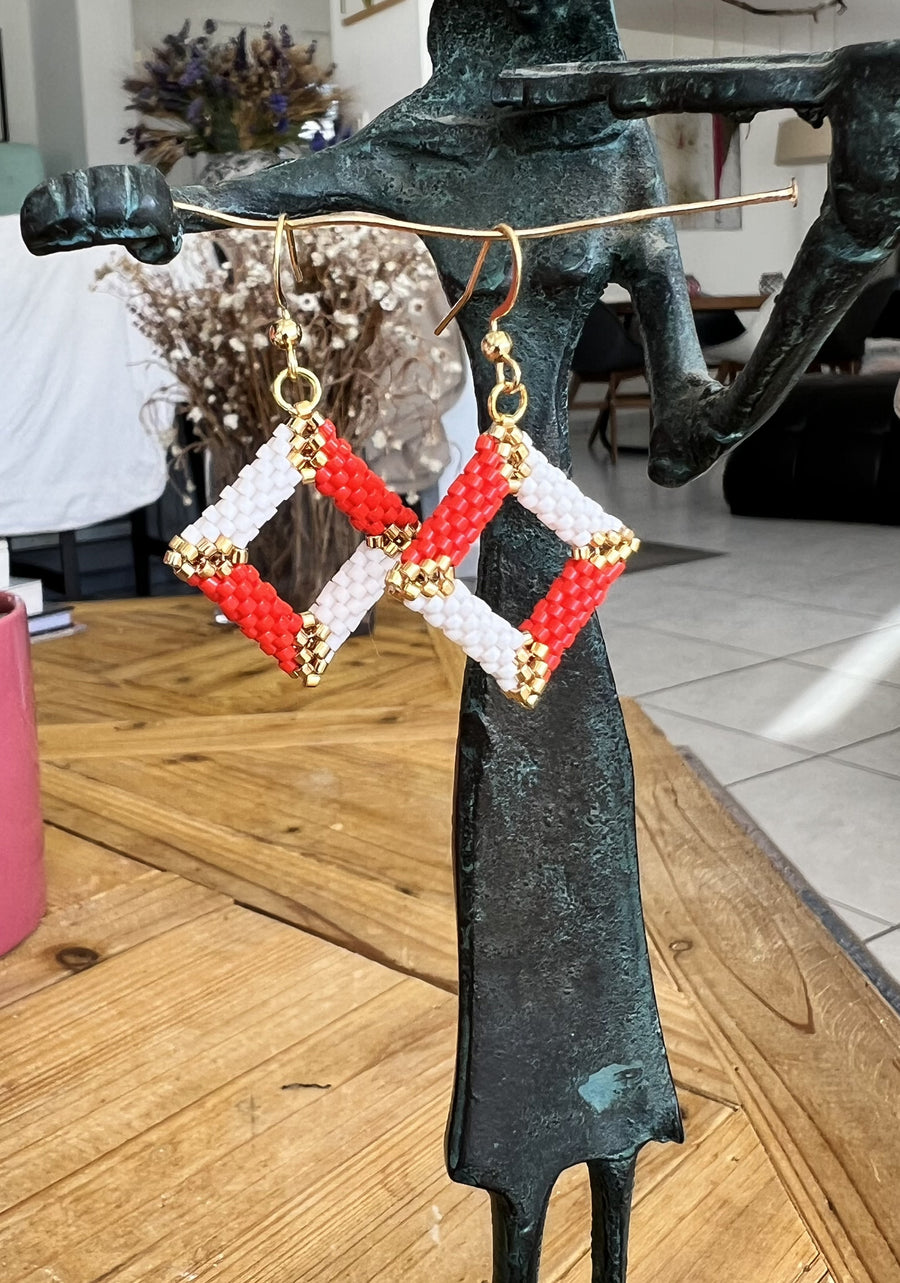Boucles tissées Miyuki petit carré