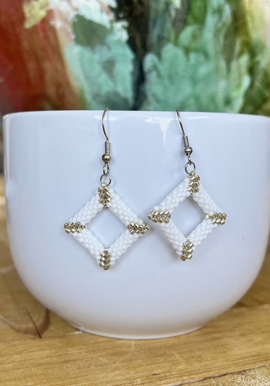 Boucles tissées Miyuki petit carré