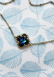 Collier ras de cou perles bleues de bohème