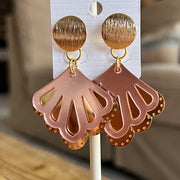Pendentif coquille doré