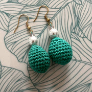 Goutte au crochet verte